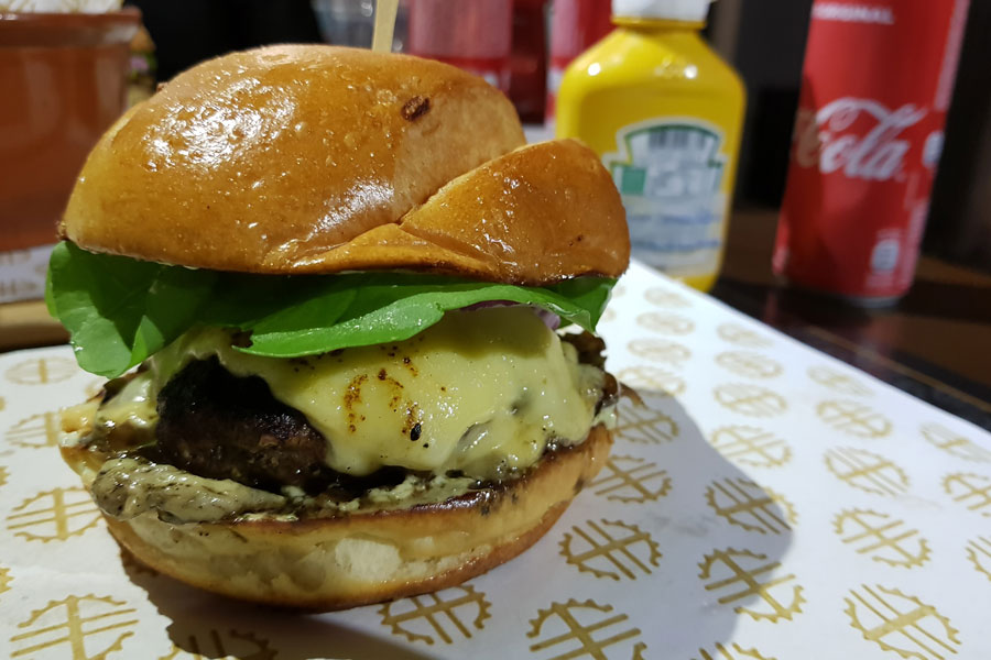 fabrick-experience-burger-hamburgueria-review-resenha-tatuape-gastronomia-sao-paulo-01